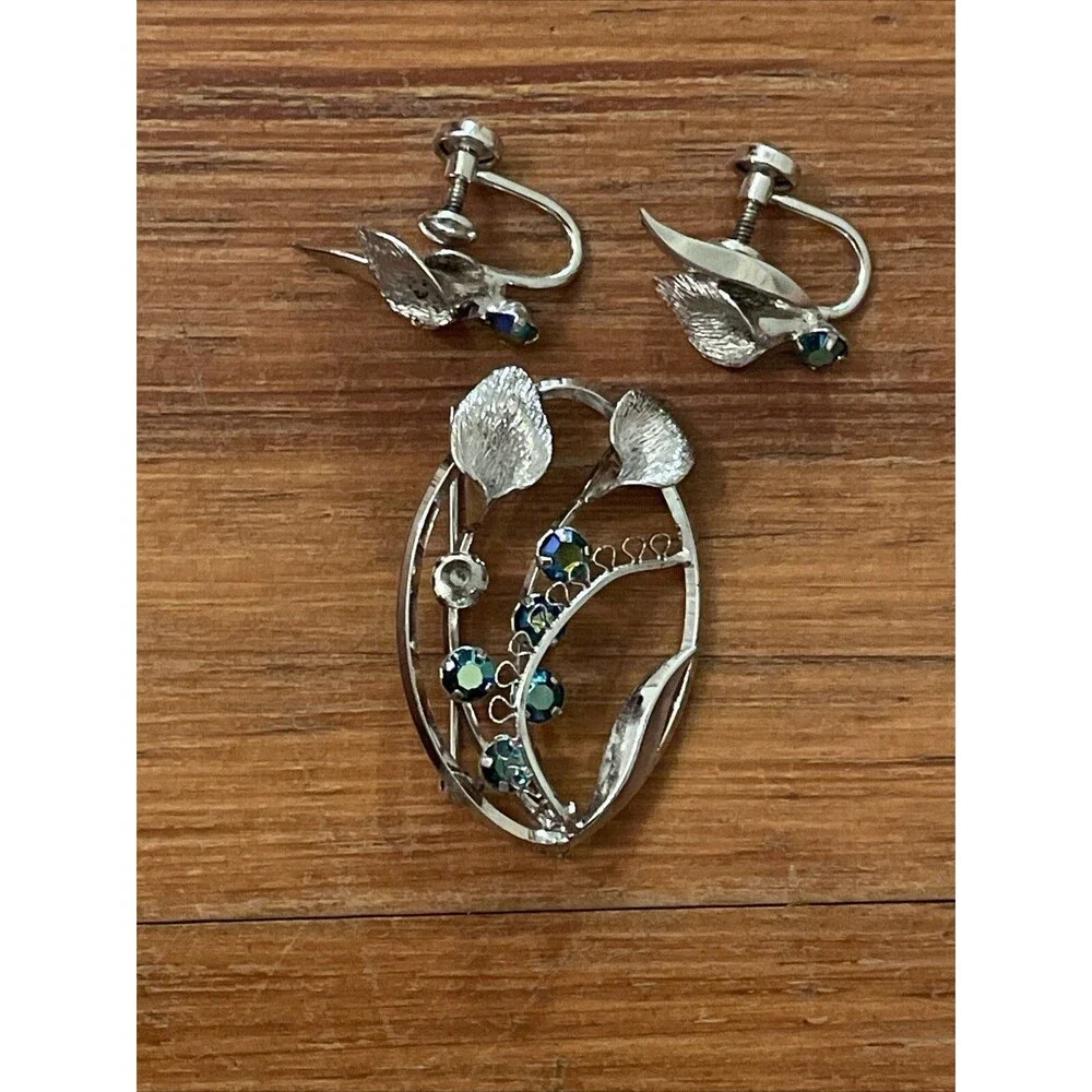 Star Art Vintage Sterling Silver Flower Brooch & Screw Back Earring Jewelry Set